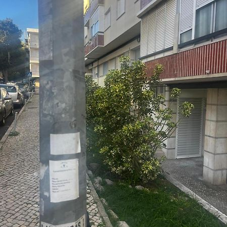 Lovely 3-Bedroom Condo W/ Free Parking On Premises Queluz Eksteriør bilde