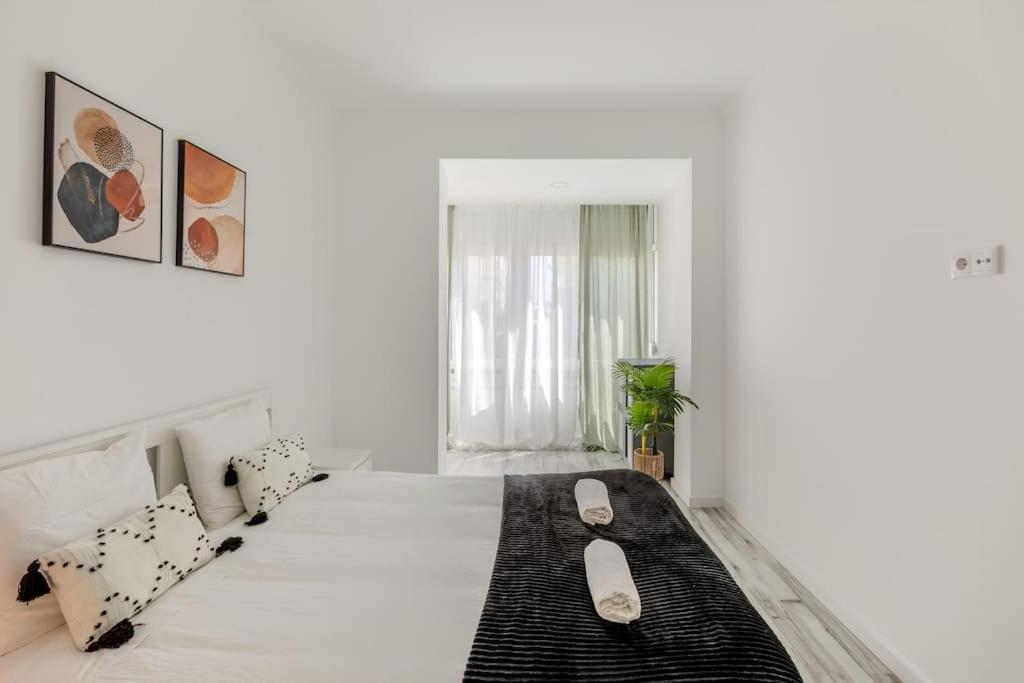 Lovely 3-Bedroom Condo W/ Free Parking On Premises Queluz Eksteriør bilde